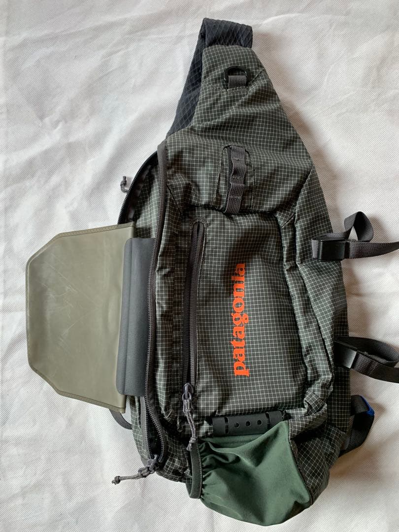 patagonia ベスト　フロントスリング