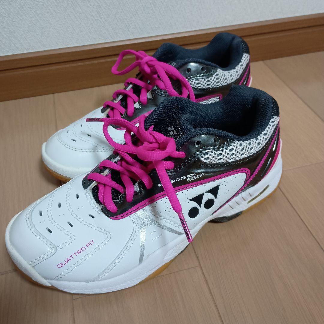 【極美品】YONEX power cushion 65SF 22.5cm【廃盤】