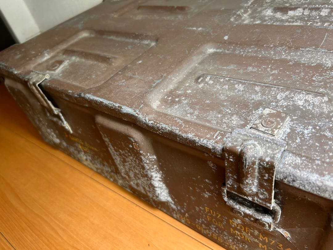 激レア　特大弾薬庫　軍モノ