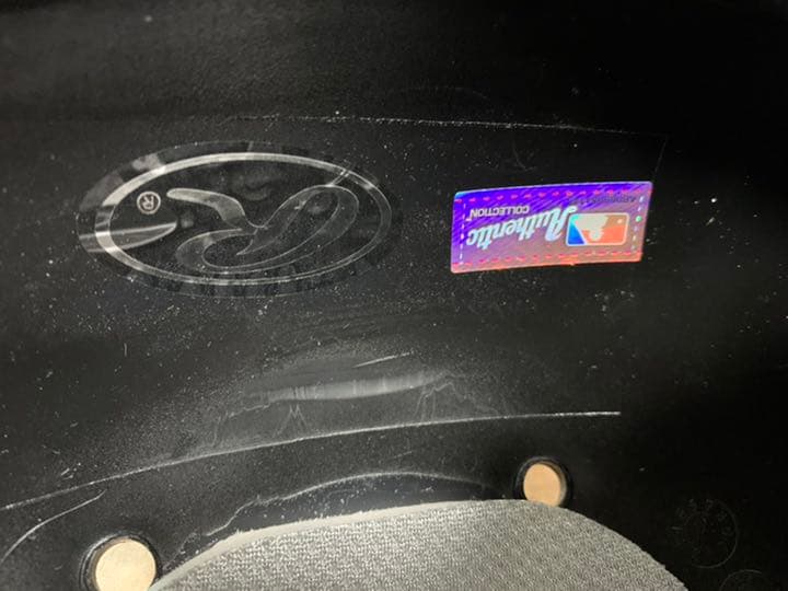 本人直筆サイン！【シアトル・マリナーズ】カノー選手ヘルメット証明書付き！