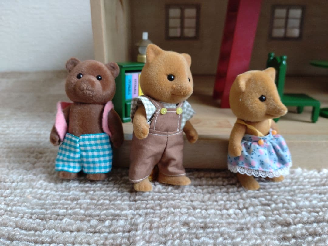 シルバニアファミリー　デラックスハウス　小物類付