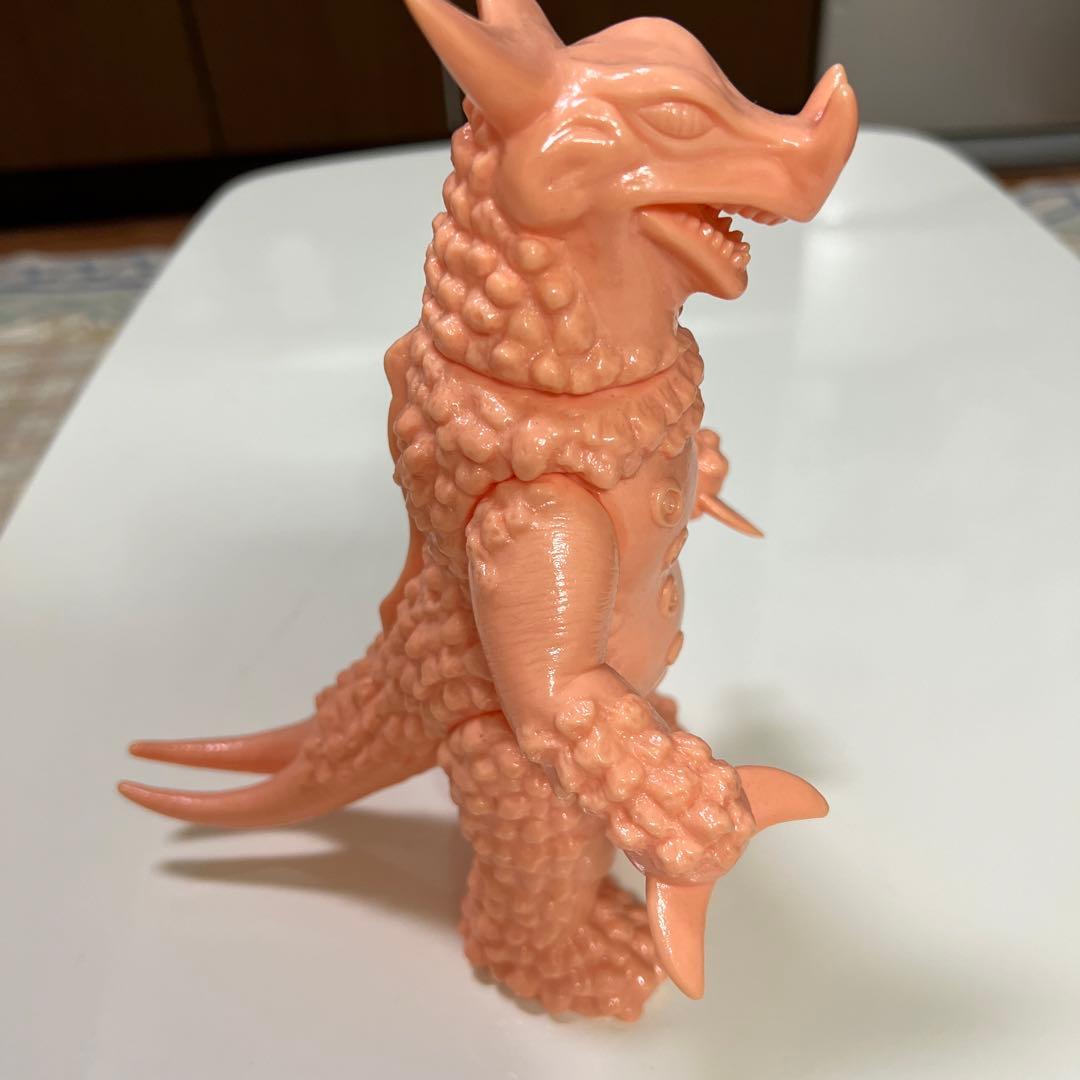 ベアモデル帰ってきたウルトラマン「レッドキラー」