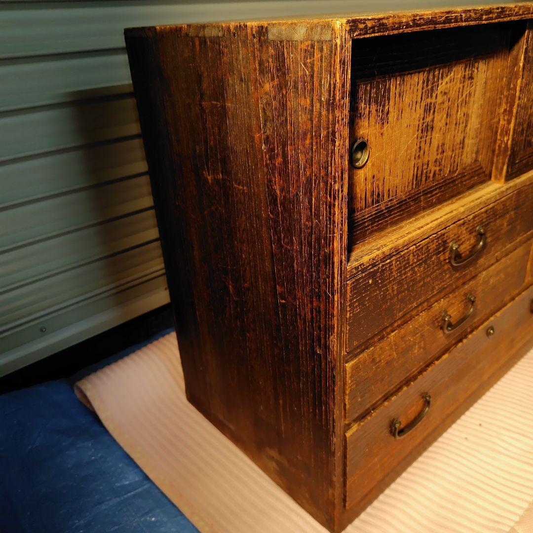 桐製タンス、昭和初期 のアンティークです。
