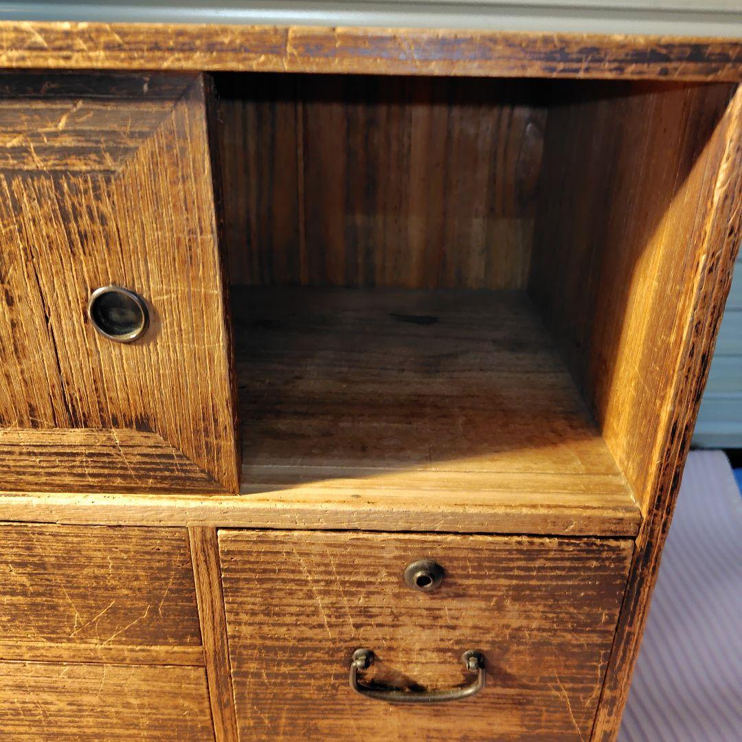 桐製タンス、昭和初期 のアンティークです。
