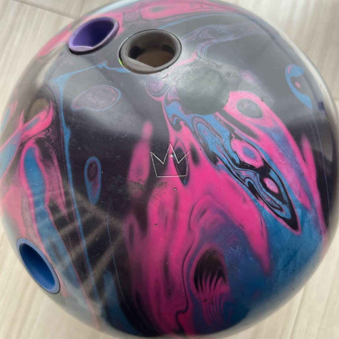 【日本限定モデル】15ポンド ヴァルキリー　ボウリングボール