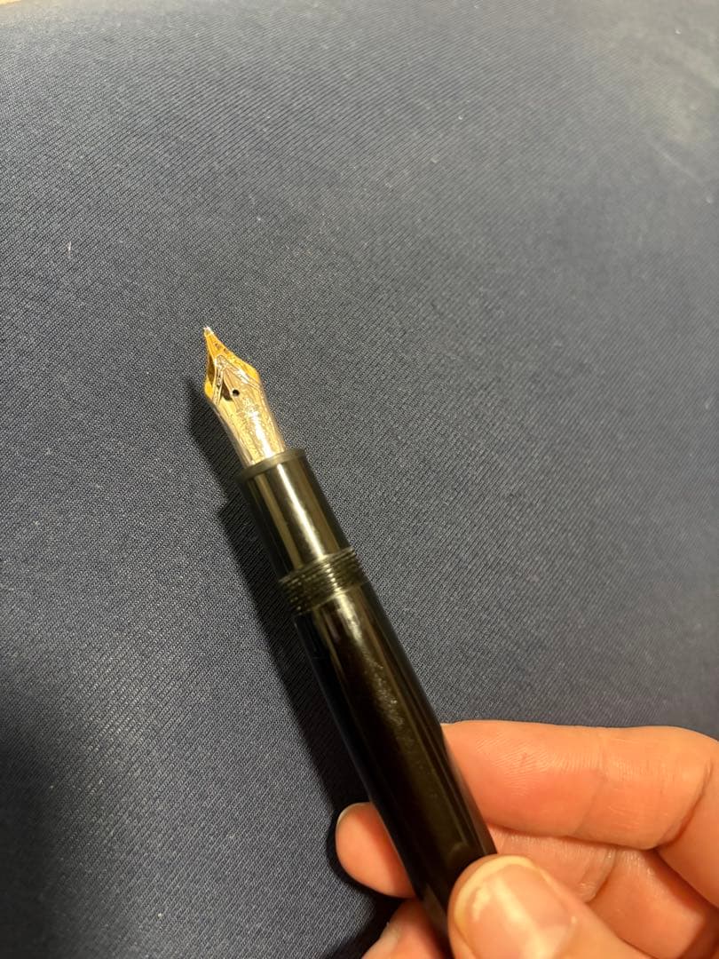 ブ*ス様 黒いボールペンセット