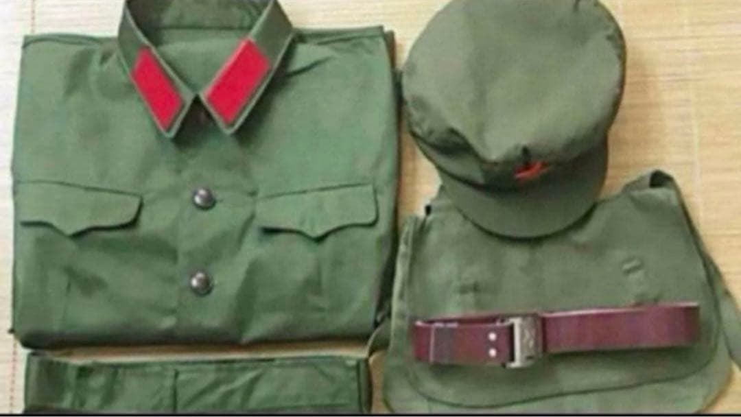 新品官給本物ベトナム戦争65式中国人民解放軍戦闘服上下帽子人民鞄 2セット