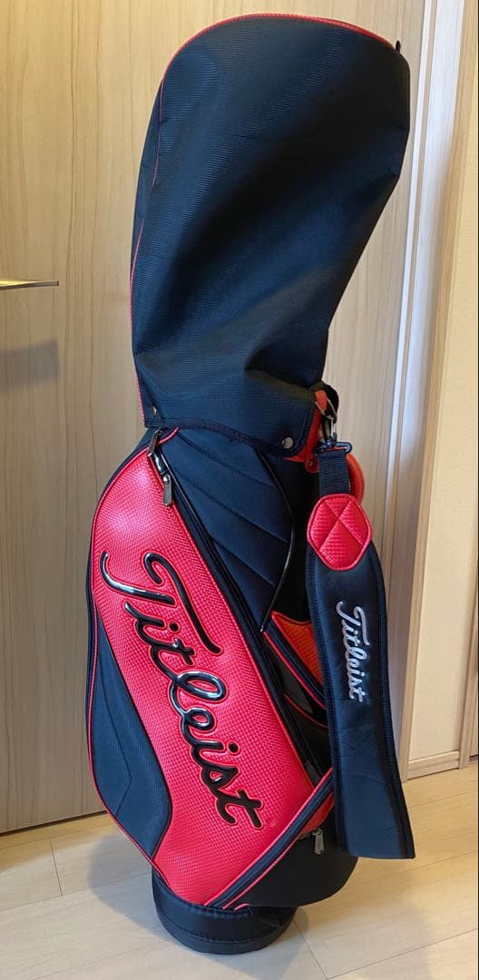 Titleist キャディバッグ ブラック/レッド　9.5サイズ