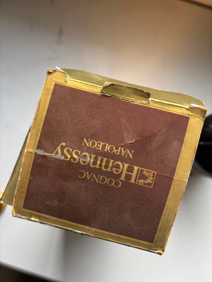 Hennessy Napoleon コニャック　700ml