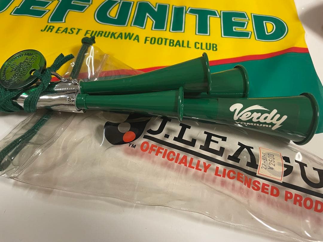 【希少・初代】ジェフユナイテッド市原 応援笛＆旗セット Jリーグ開幕期