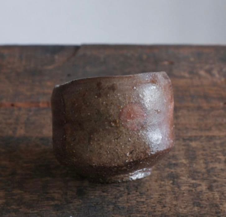 【希少な焼〆】　泉田之也　窯変　のだ窯　備前茶碗　積層　ぐい呑　共箱　桃山陶