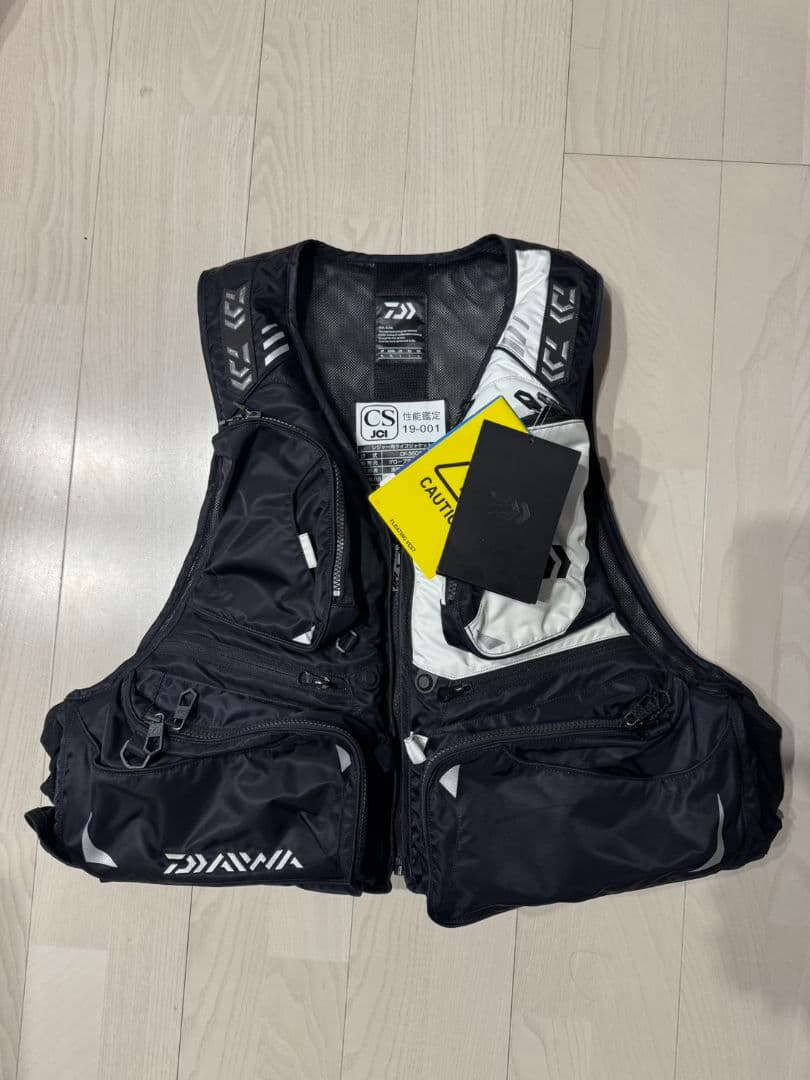 新品未使用　ダイワ フローティングベスト DF-3609 船釣り サイズXL