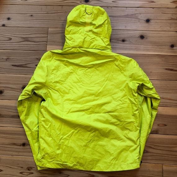 ダイワ　マウンテンパーカー