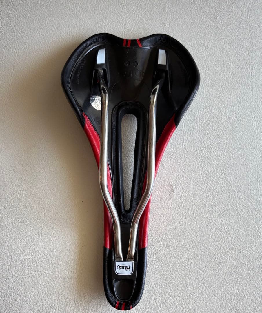 Selle ITALIA SLR Team Edition Flowサドル