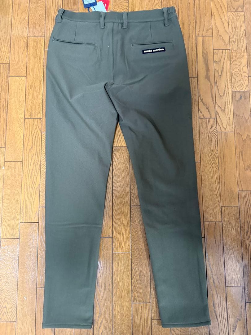 新品未使用品　mutaオリーブ色 Lサイズ　スリムフィットパンツ
