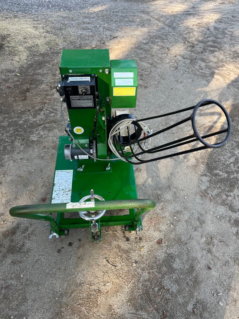 Mizuno ピッチングマシン 移動可能キャスター付き