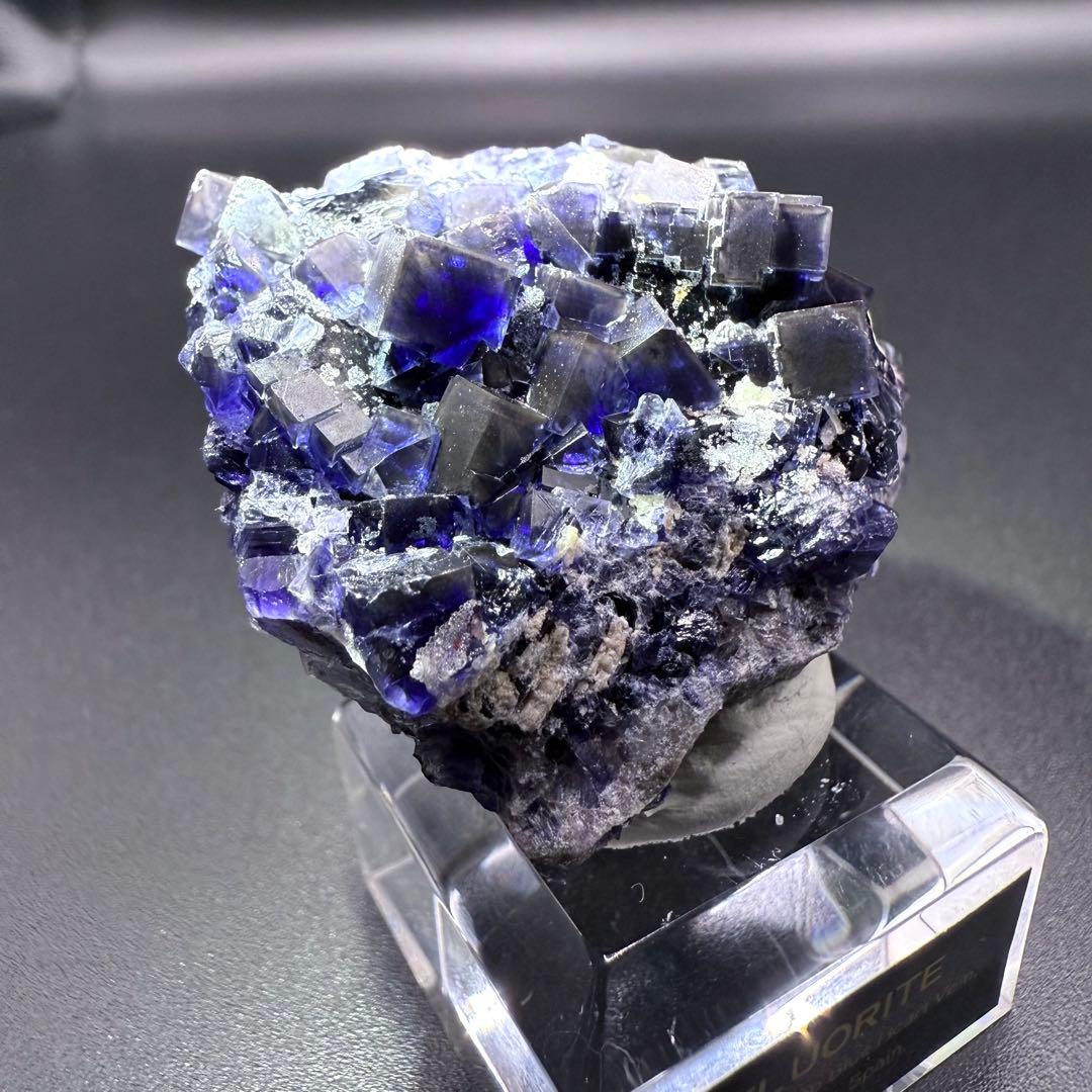 フローライト スペイン DeepBlueHeart Vein産 蛍石 原石 02