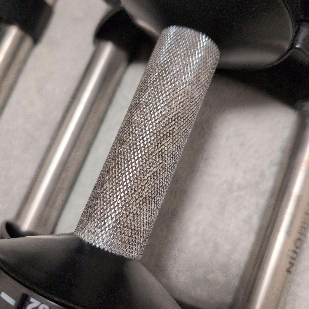 カカお豆：①フレックスベル 32kg / 2kg刻み 可変式ダンベル　1個