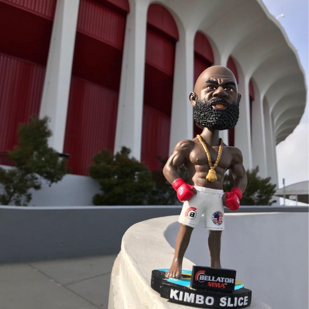 〈非売品〉 キンボ・スライス BELLATOR MMA 首振りフィギュア UFC