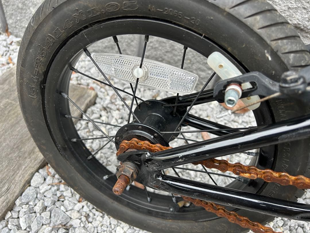 MotelWorks Juicy BMX タイヤサイズ14inch