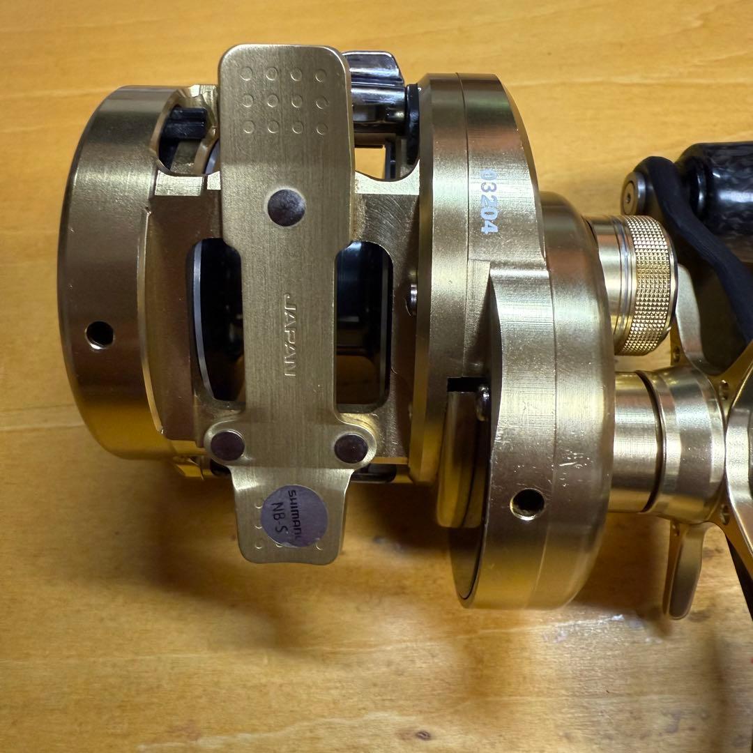 SHIMANO 200 ベイトリール ゴールド