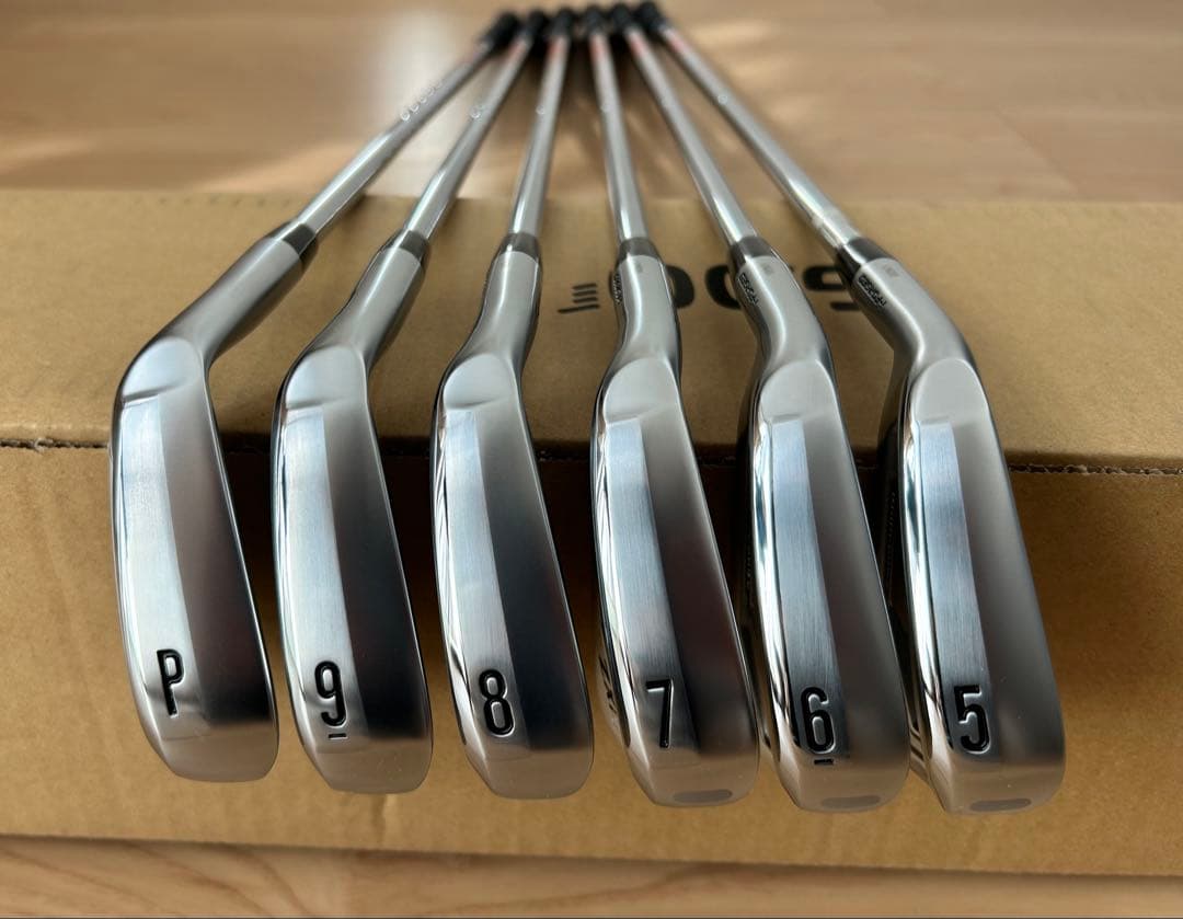 ほぼ未使用 特注シャフトSRIXON ZXi5 アイアンセット 6本 レフティ