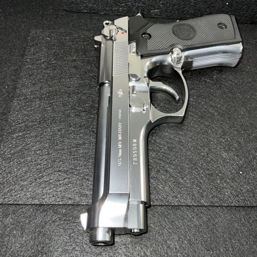 東京マルイ　M92F クロームステンレスモデル