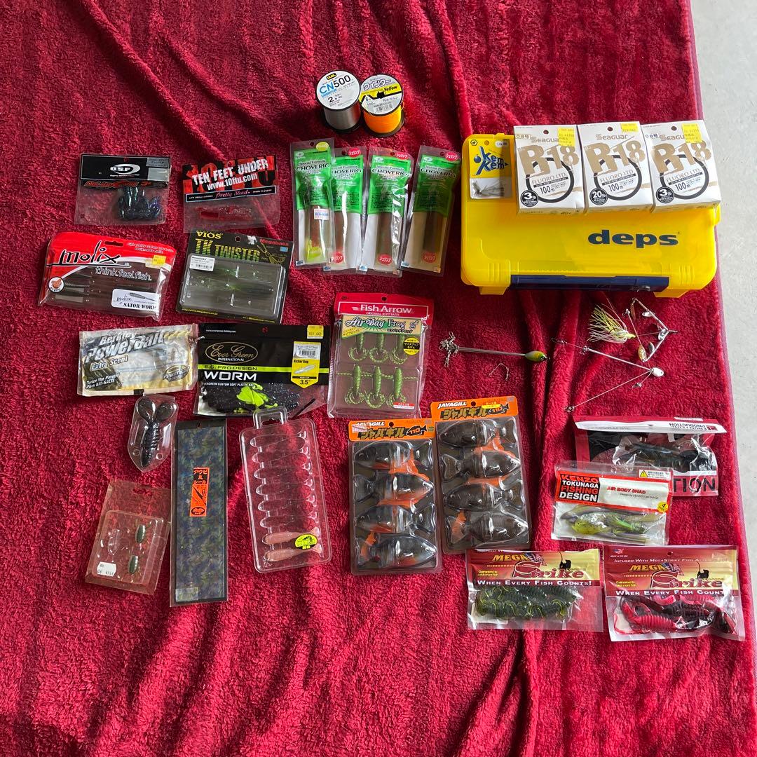 まとめ売り バス釣りルアー、ワーム、フック、シンカー、ケースなど小物大量セット