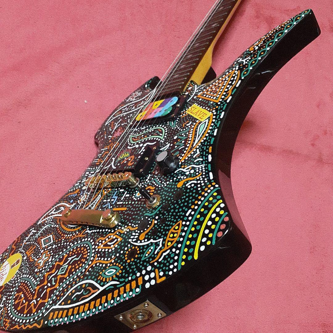 【良・美品】アメーバペイント・hideモデル。MGモッキンバードエレキギター。