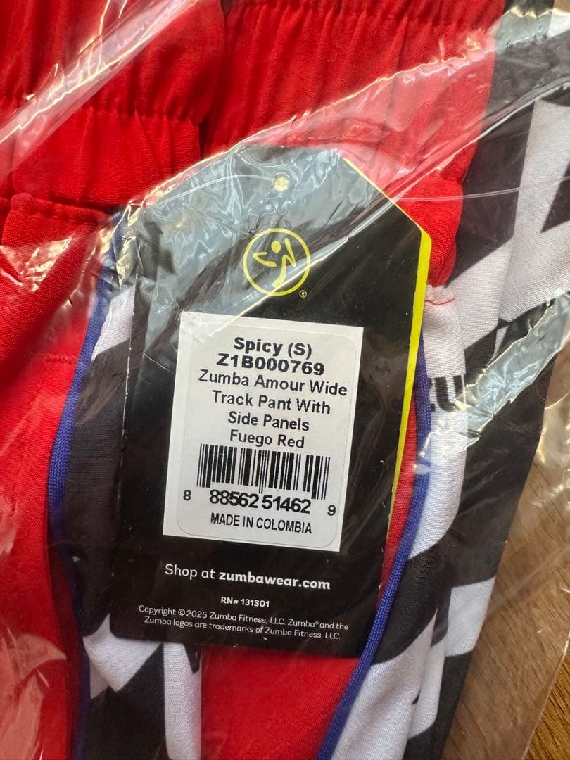 新品　正規品　ズンバ　 S バレンタイン　ワイド　トラック　パンツ