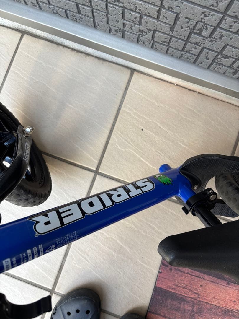 美品！12インチ STRIDER スポーツモデル 青 2歳〜5歳