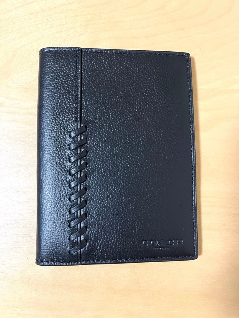 ［新品未使用］coach パスポートケース