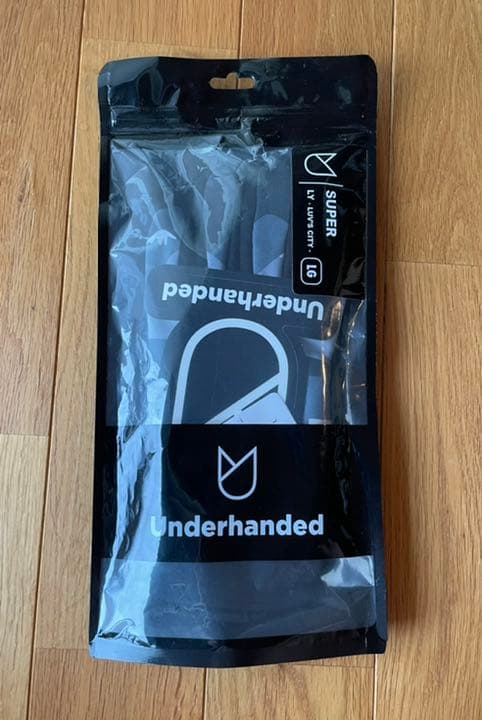 LY painter Waiting for Luv LY LUV グローブ付き