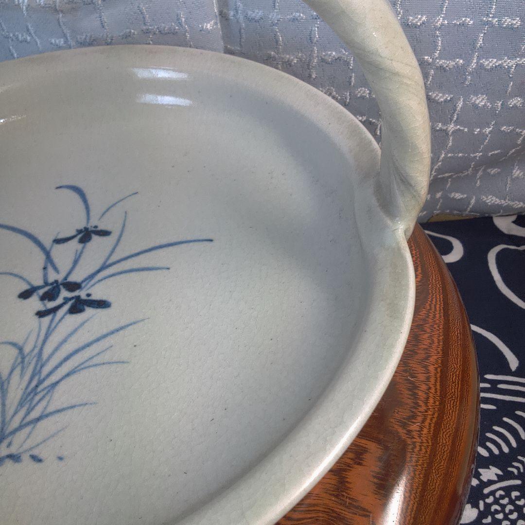 骨董１ 持ち手付き陶器皿 青い花柄中古