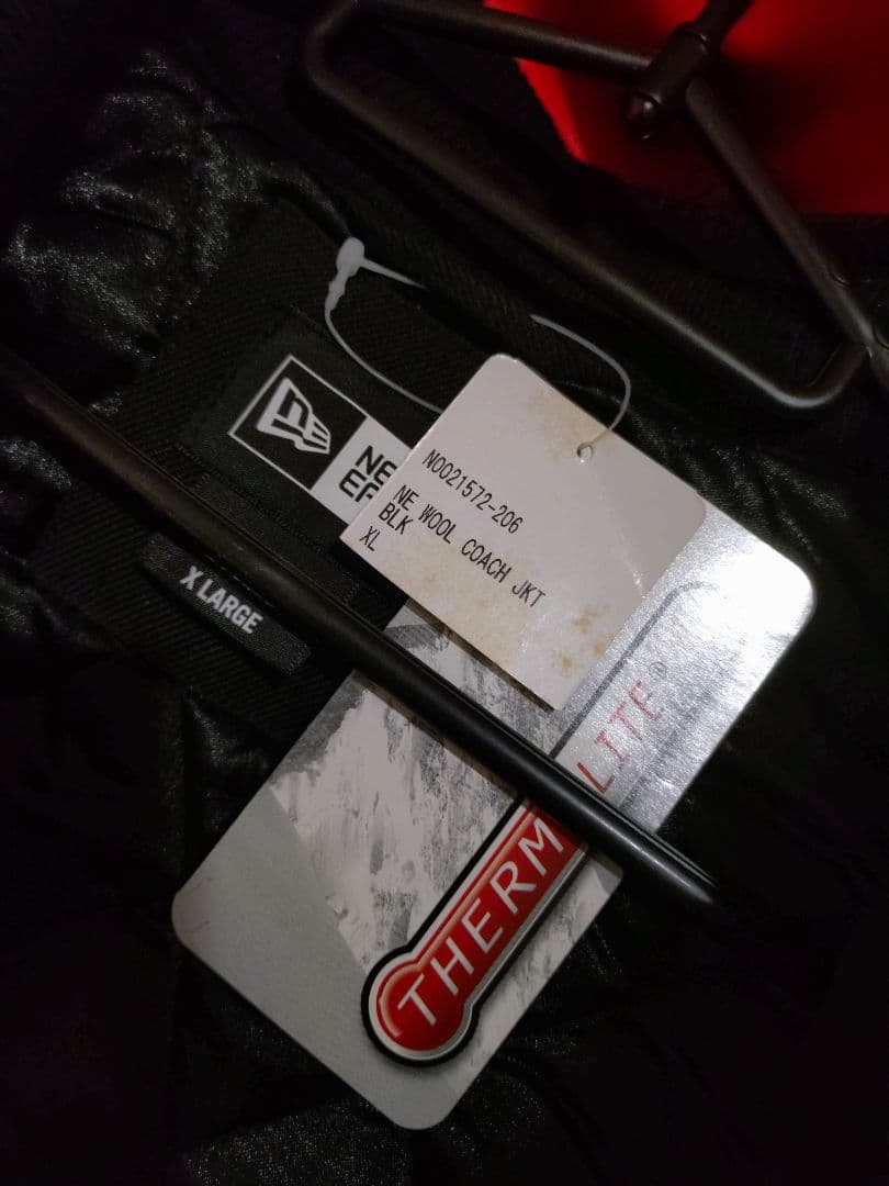 ニューエラー、ジャケット