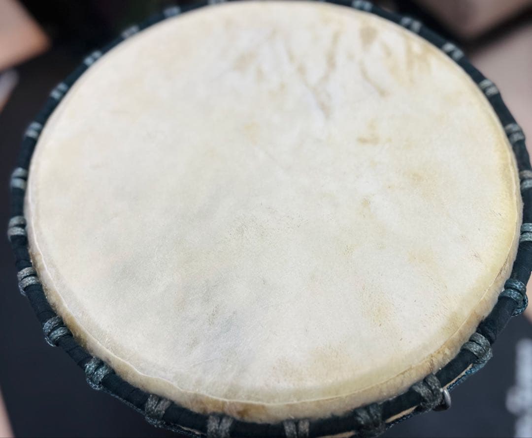 Djembe ジャンベ 高さ約62cm 打面径32.5cm打楽器 ケース付 牛皮