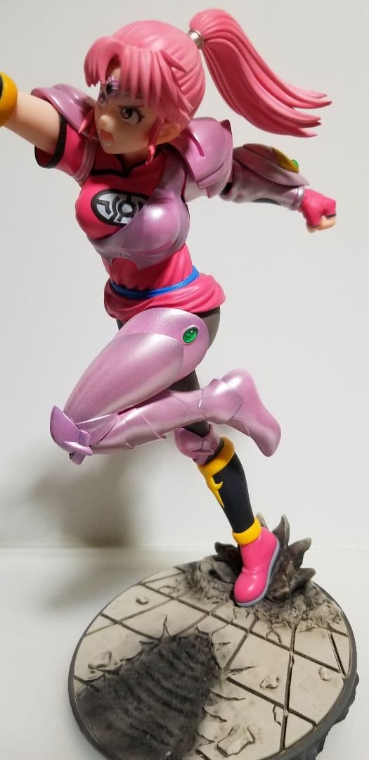 美品❗ダイの大冒険　マァム　フィギュア　ドラゴンクエスト　格闘家