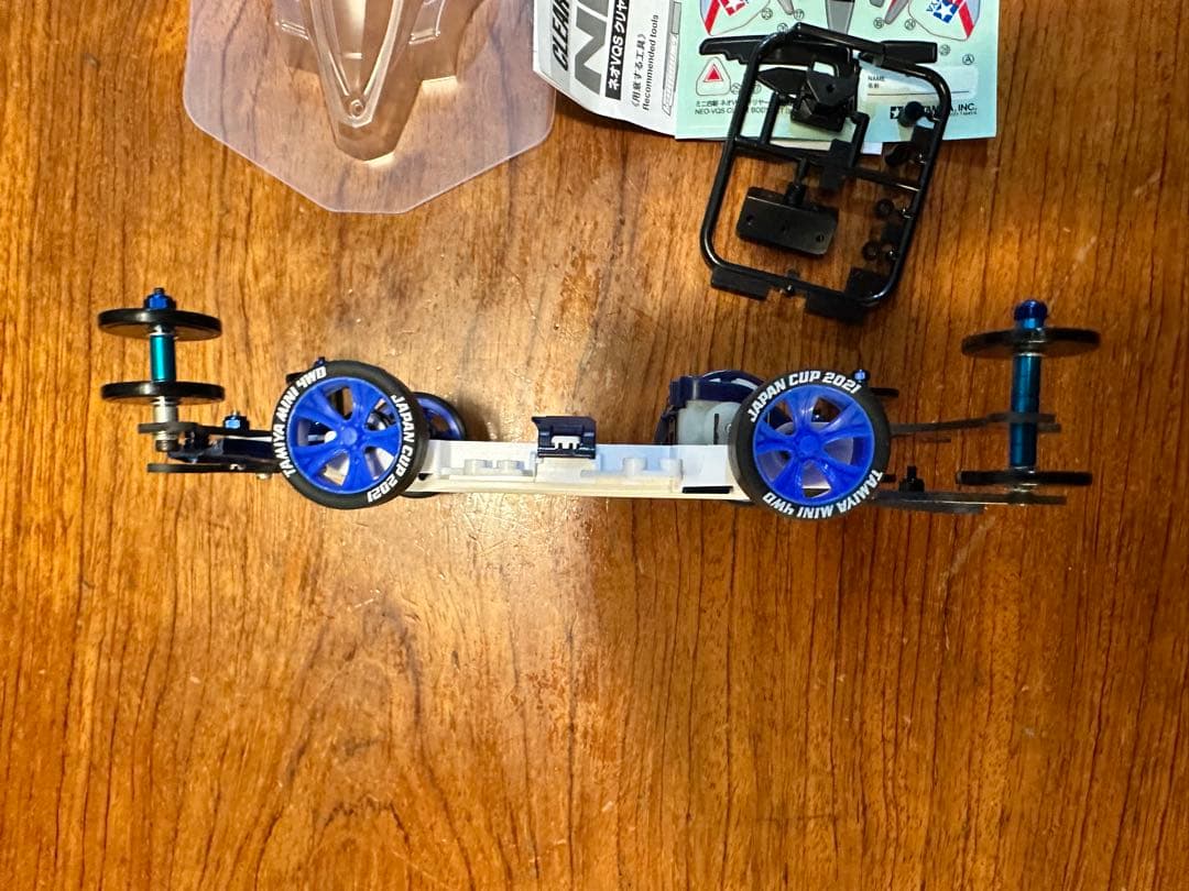 ミニ四駆 NEO-VQS クリヤーボディ　 95648 vzシャーシ　セット