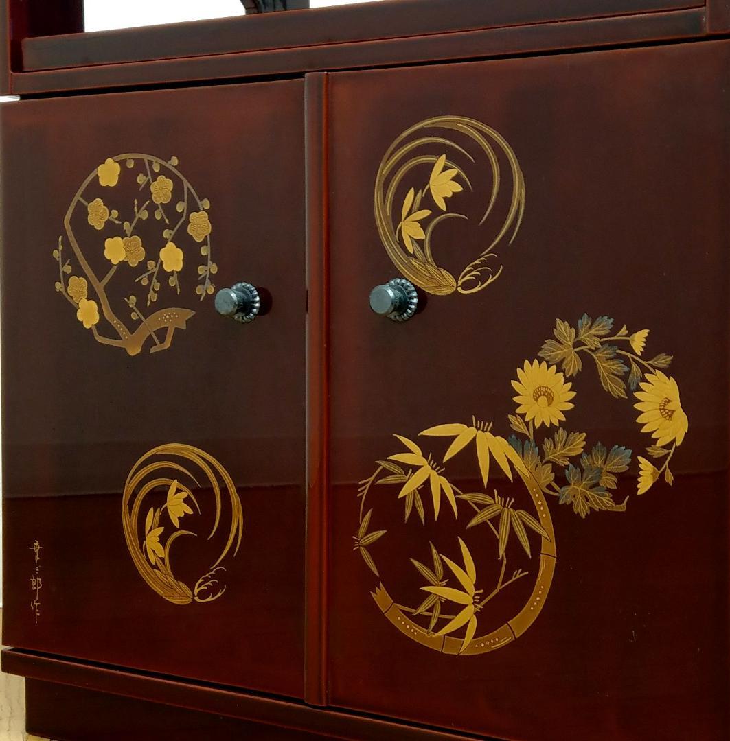 美品 輪島塗 蒔絵師 山本幸三郎作 朱漆 金彩 四季の草花蒔絵 小棚 茶道具棚物