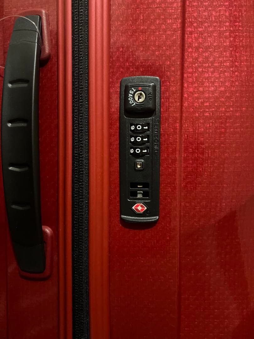 軽量Samsonite レッドキャリーケース TSAロック付き