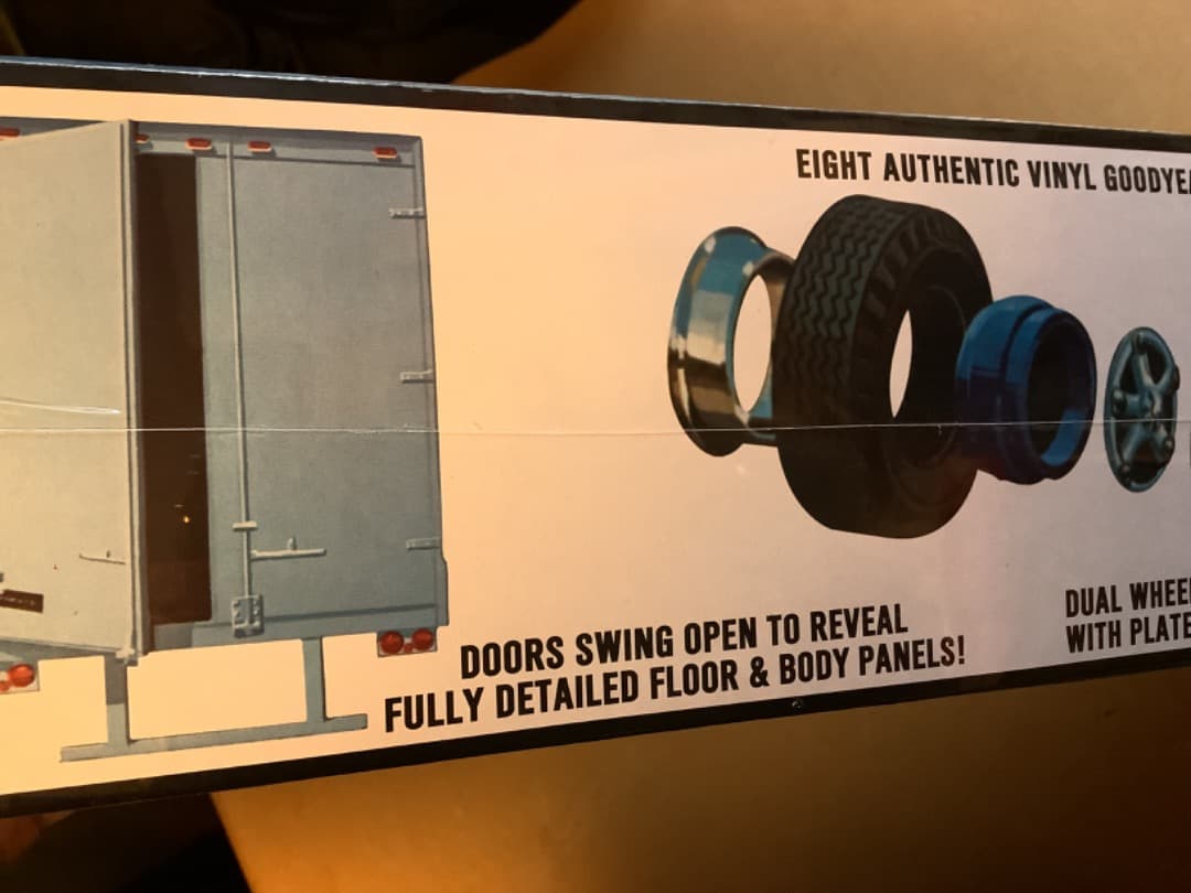 AMT　フルハーフ　1/25　牽引車輛トラクターは付きません