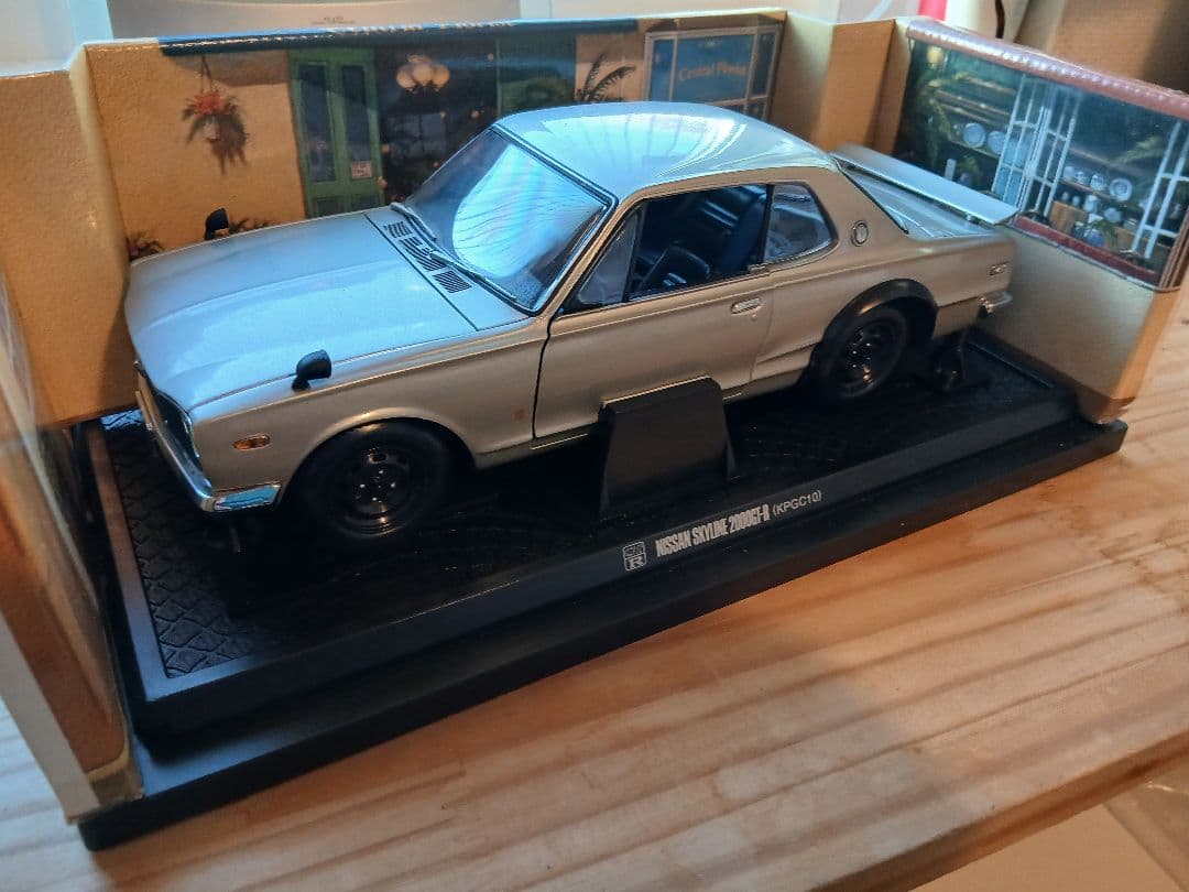 ミニカー KYOSHO SKYLINE 2000GT-R 1:18 KPGC10