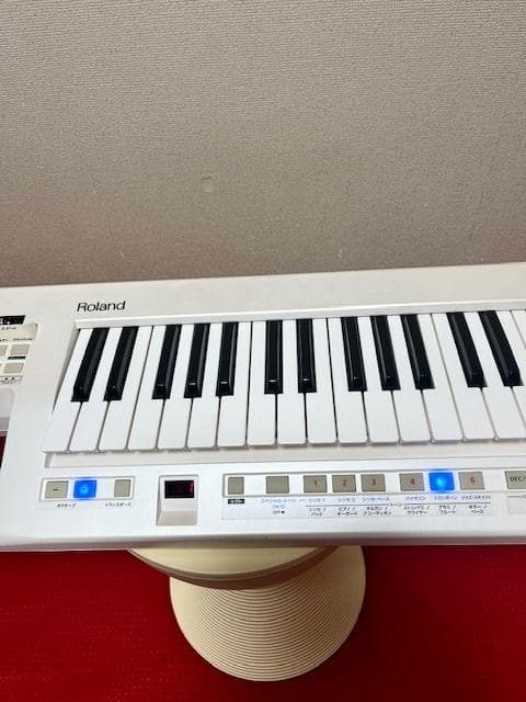 Roland Lucina AX-09 キーボード シンセサイザー ローランド