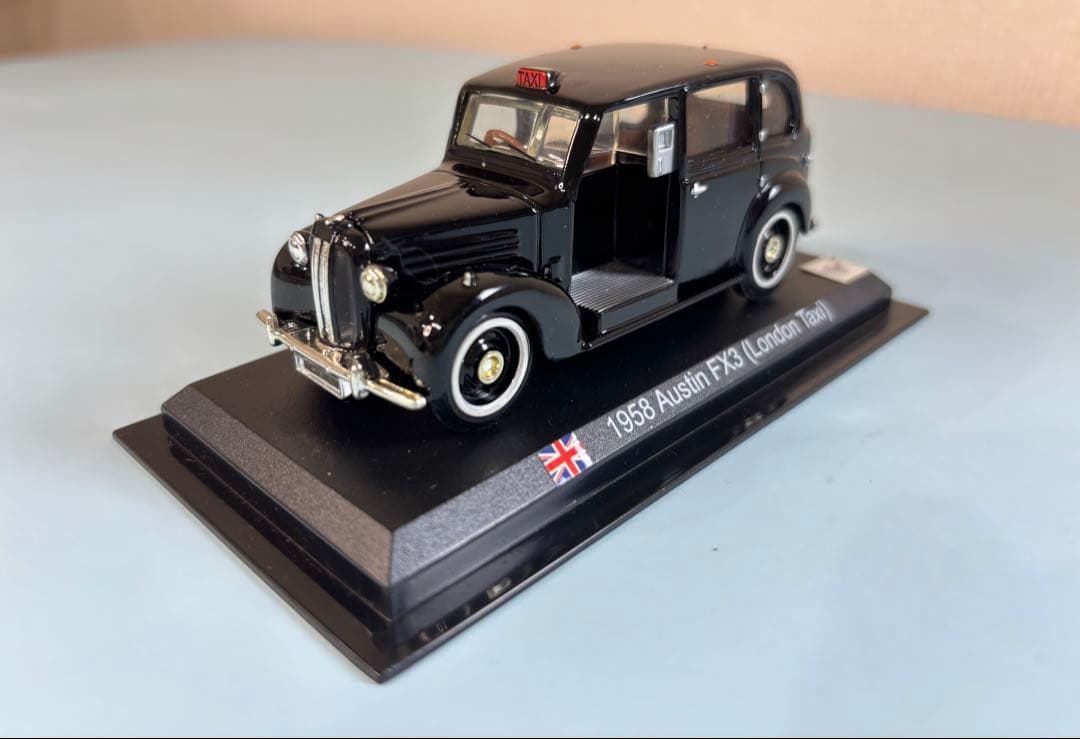 1958 Austin FX3 ロンドンタクシー ミニカー ＃㉘