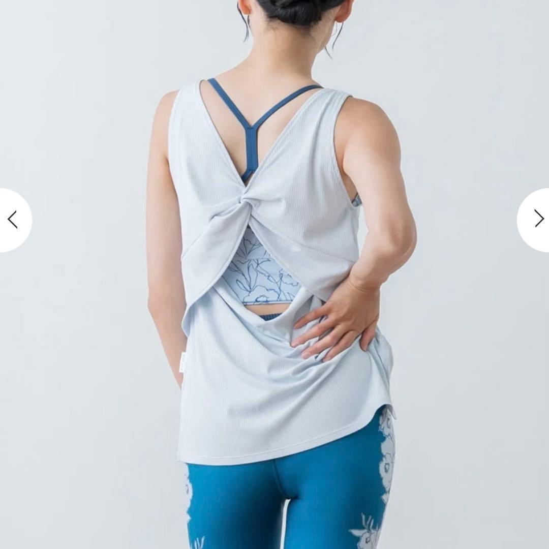 【新品未使用】ドローイングフラワーセパレートタンクトップ