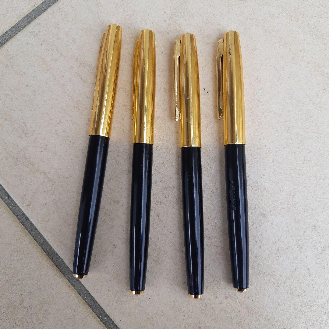 万年筆 4本セット 黒と金 ペン先 K14刻印あり