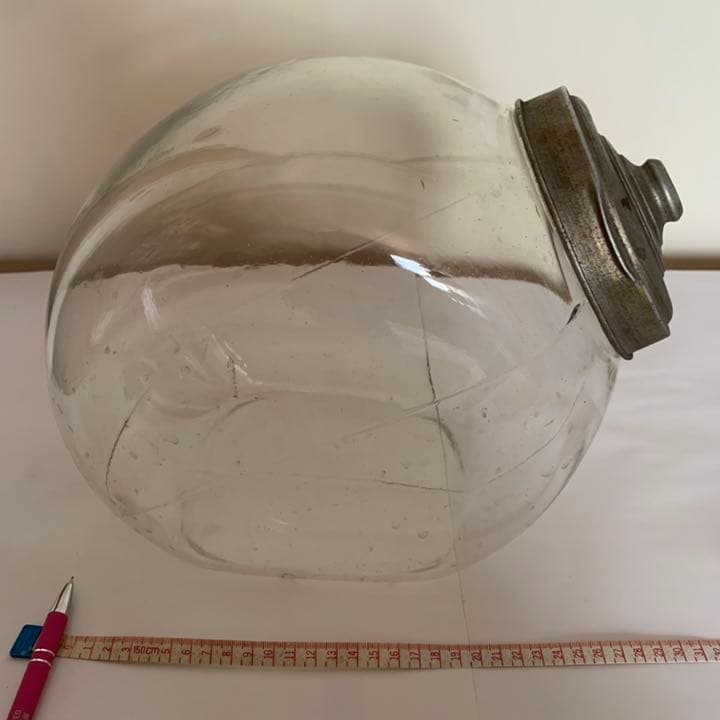 昭和レトロ　駄菓子屋さんの丸いガラス瓶