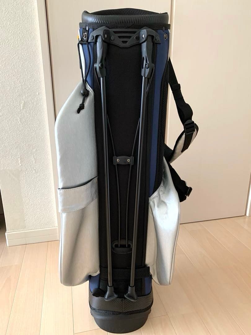 ＂ほぼ新品＂テーラーメイド　グローバルツアーモデル　スタンドバッグ