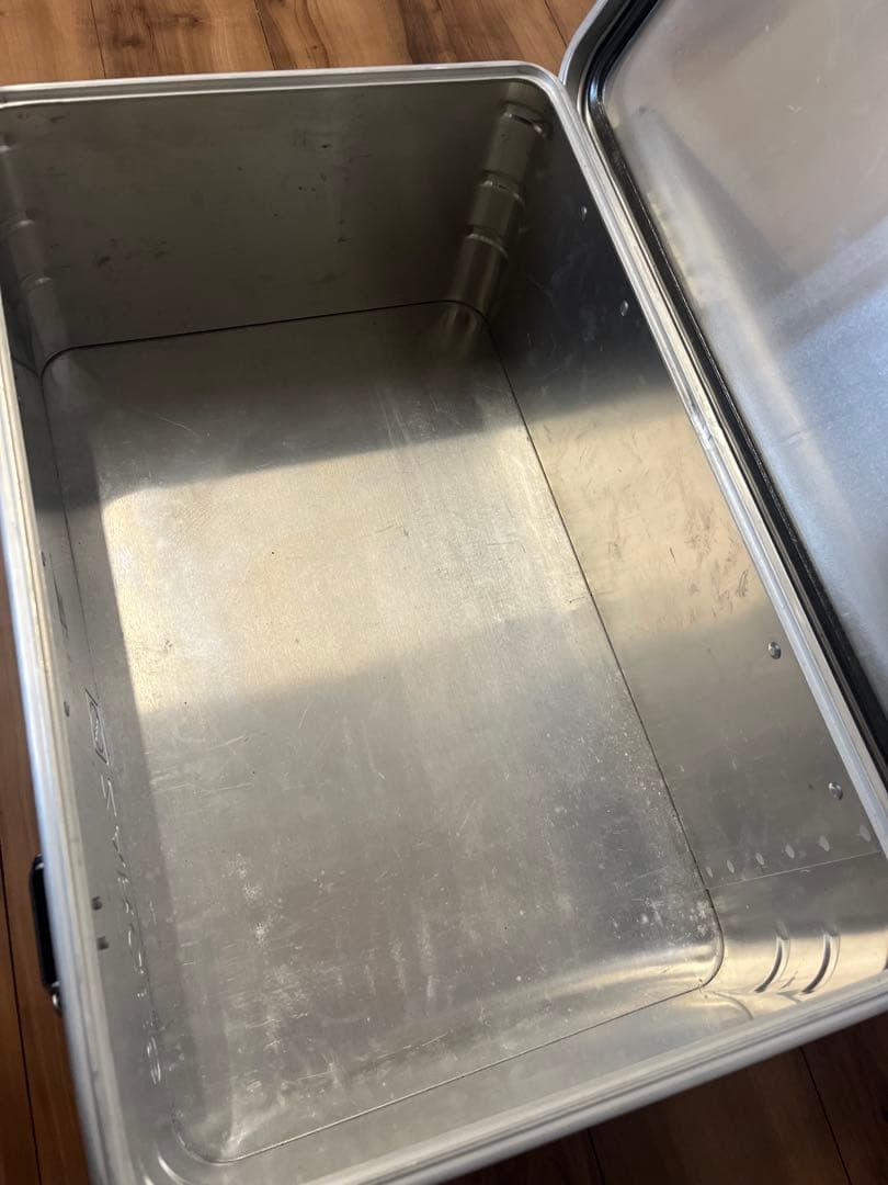 ツァーゲス　アルミコンテナ　Zarges 激レア