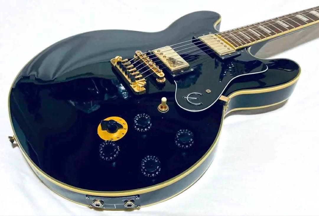 Epiphone B.B. King Lucille セミアコ ハードケース付き